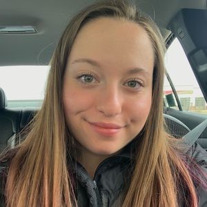 Meet your Posher, Lexi